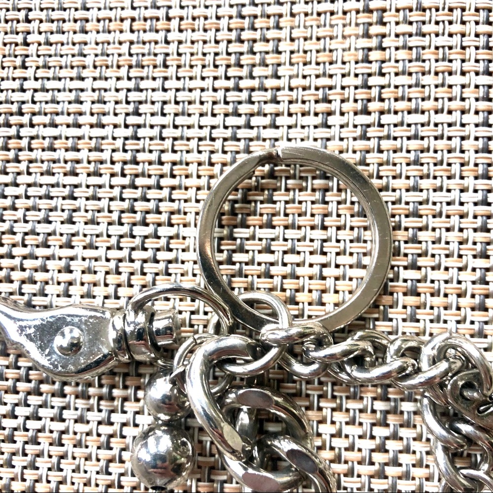 GUESS Keychain - Picture 3 of 3